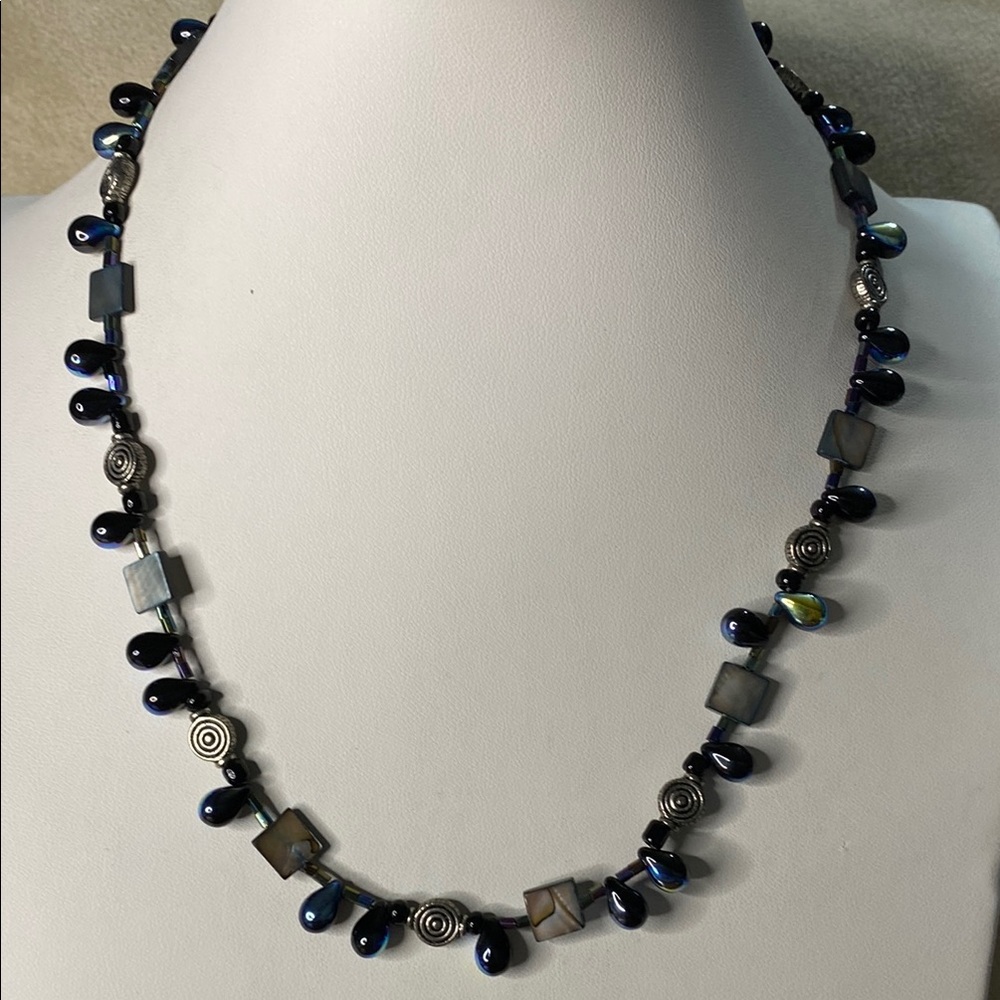 10/$10 Blue and Silver Necklace